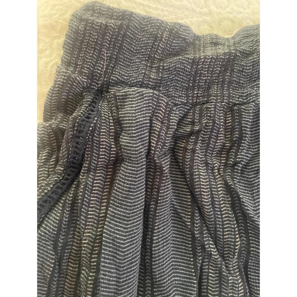 Three Dots Womens XL Navy‎ Blue Chevron Stripe Rayon Smocked Waist Pocket Shorts